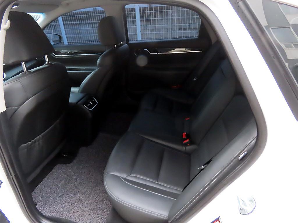 HYUNDAI Grandeur - Vista 6