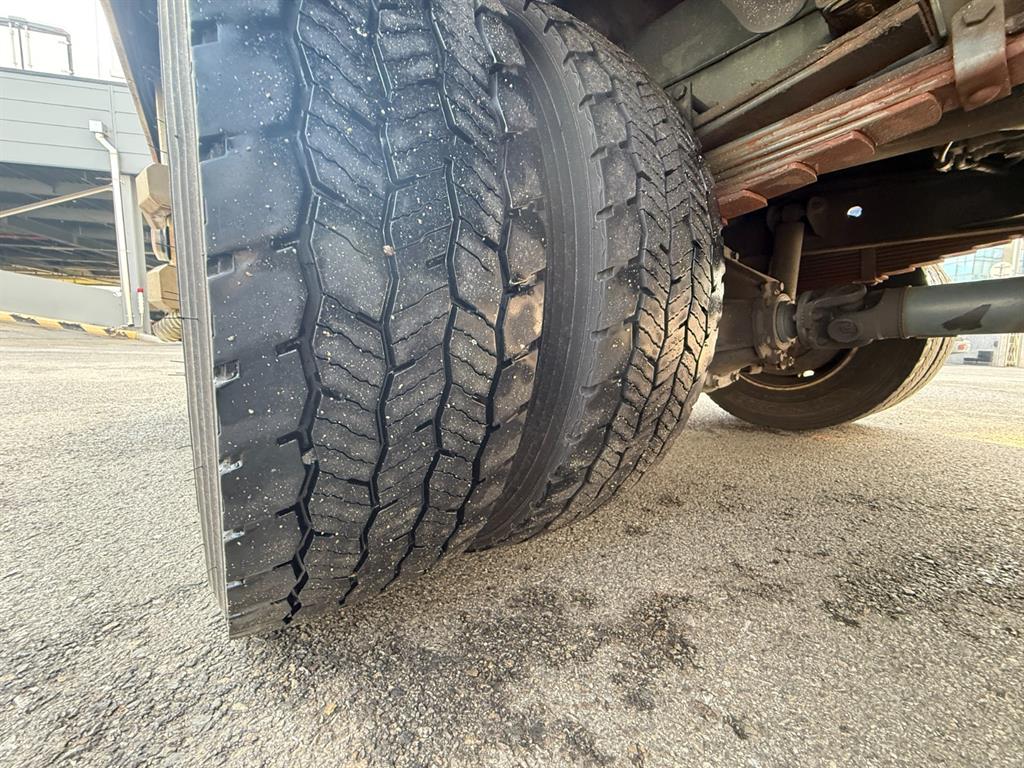 medium and large cargo Live Fish Car 2023 Azul - Importación desde Corea - HF Imports Iquique - Foto 17