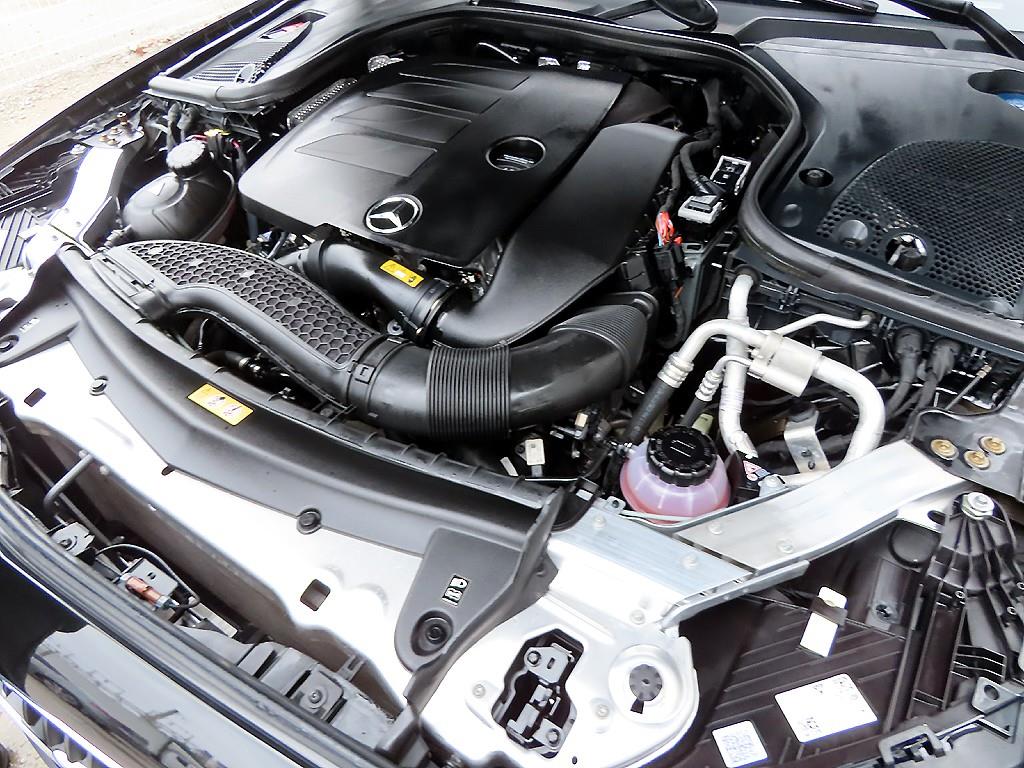 Mercedes Benz E class 2022 Negro - Importación desde Corea - HF Imports Iquique - Foto 19