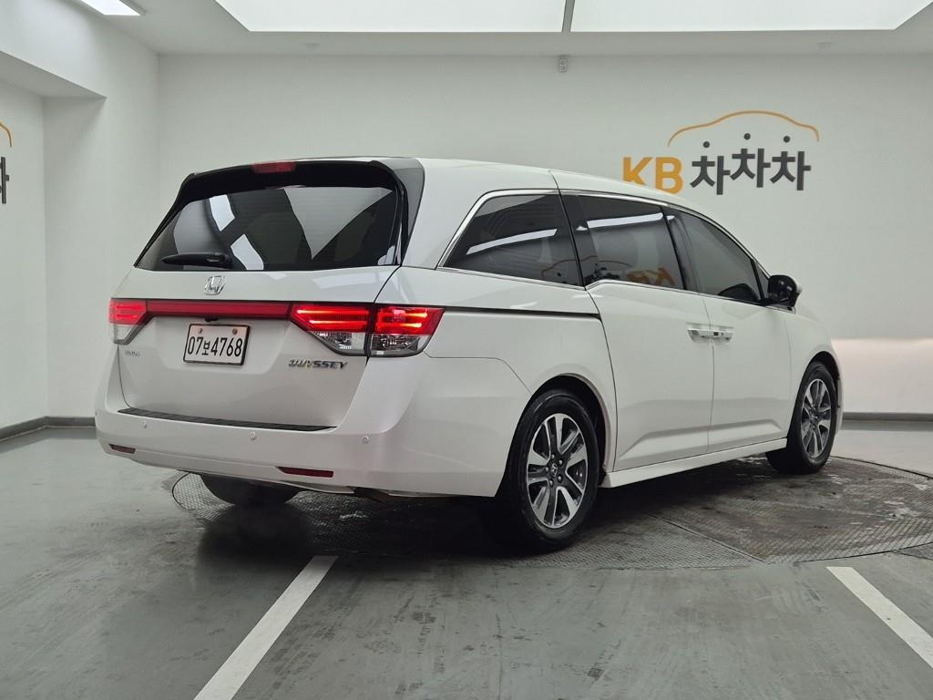 Honda Odyssey - Vista 4