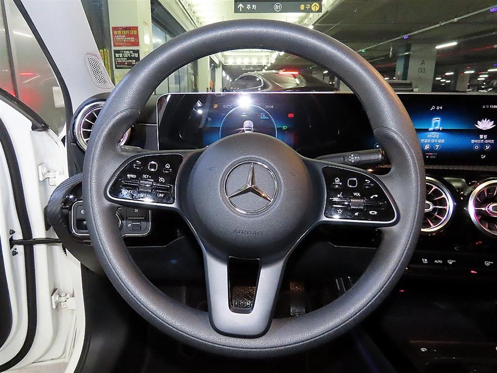 Mercedes Benz A Class - Vista 8