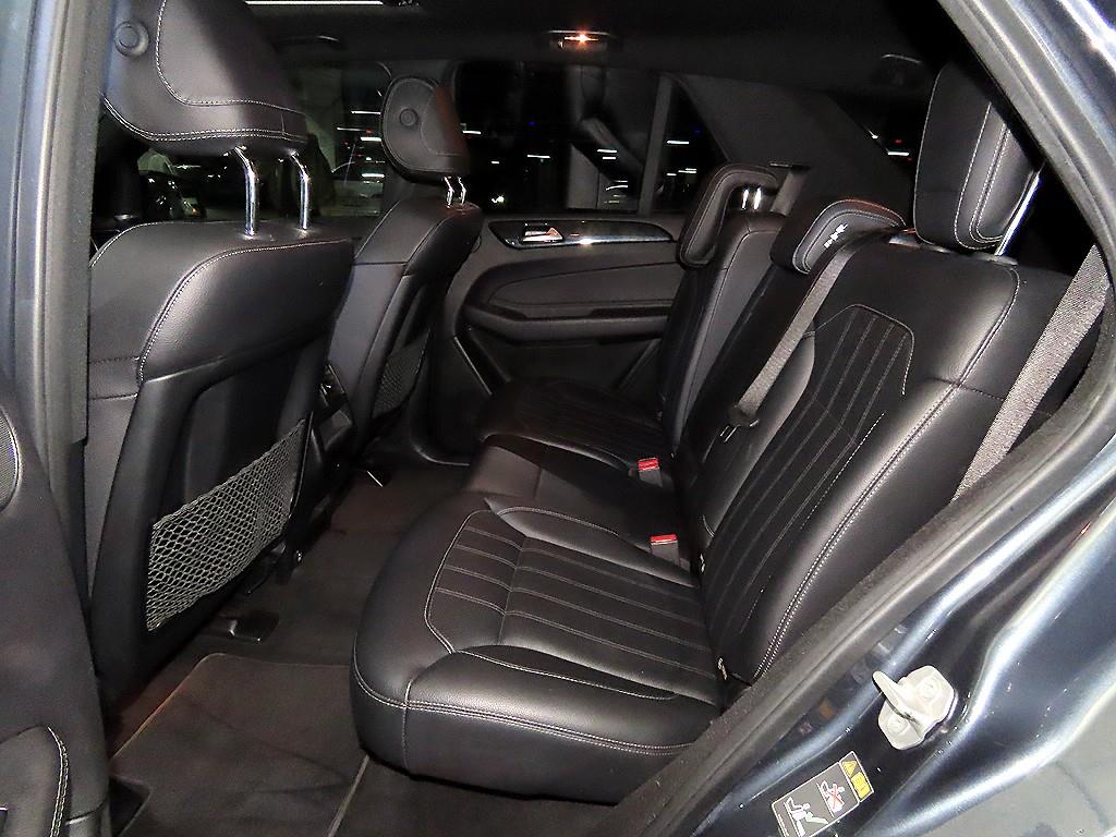 Mercedes Benz GLE Class - Vista 7