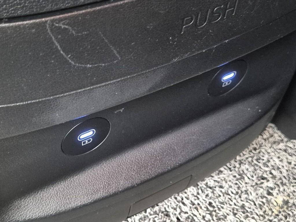 HYUNDAI Staria 2025 Blanco - Importación desde Corea - HF Imports Iquique - Foto 19