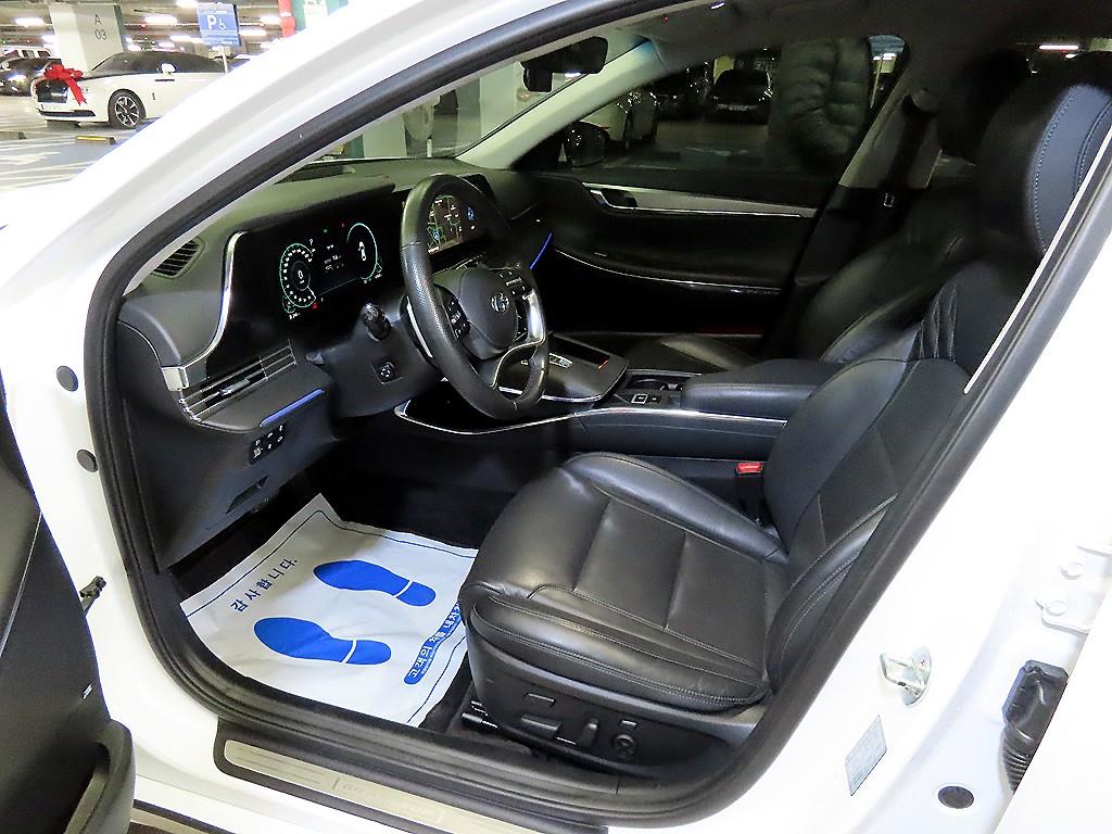 HYUNDAI Grandeur - Vista 6