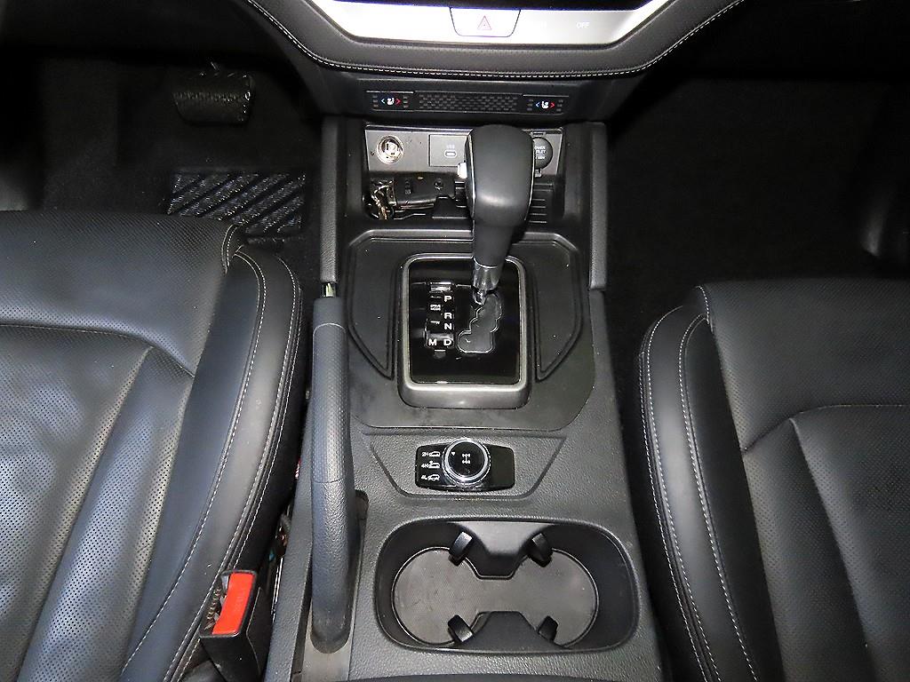 Ssangyong Rexton - Vista 12