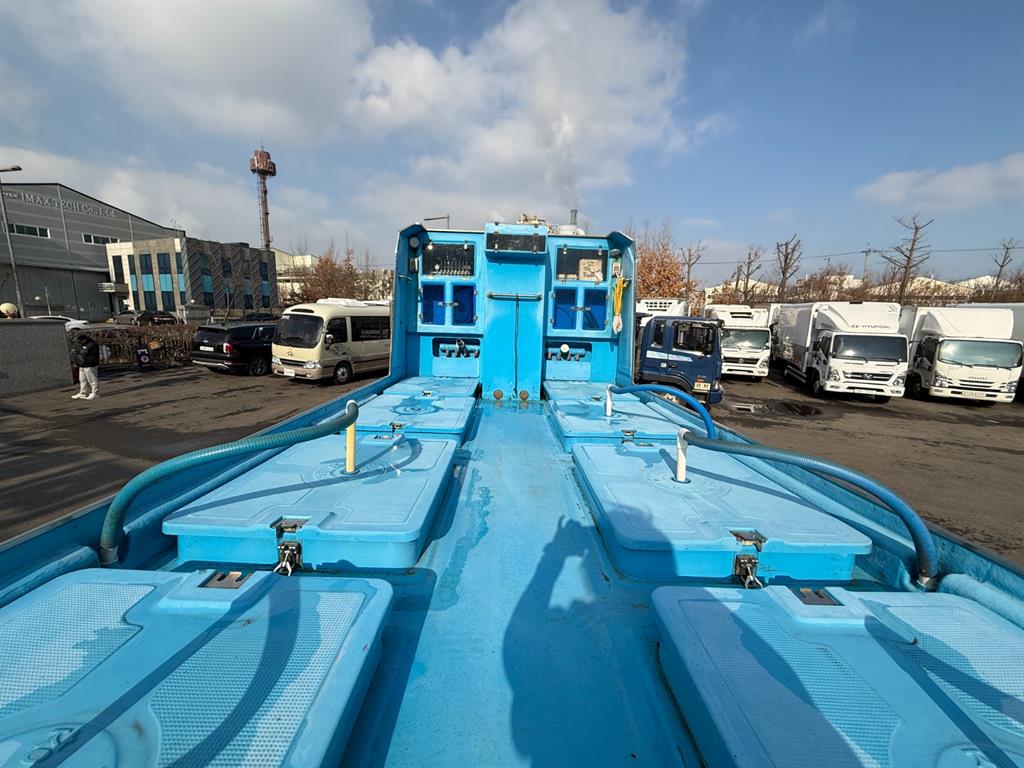 medium and large cargo Live Fish Car 2023 Azul - Importación desde Corea - HF Imports Iquique - Foto 15
