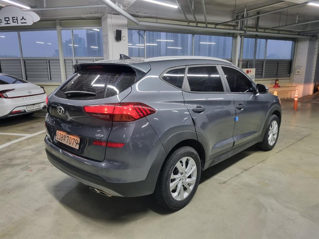 HYUNDAI Tucson - Vista 5