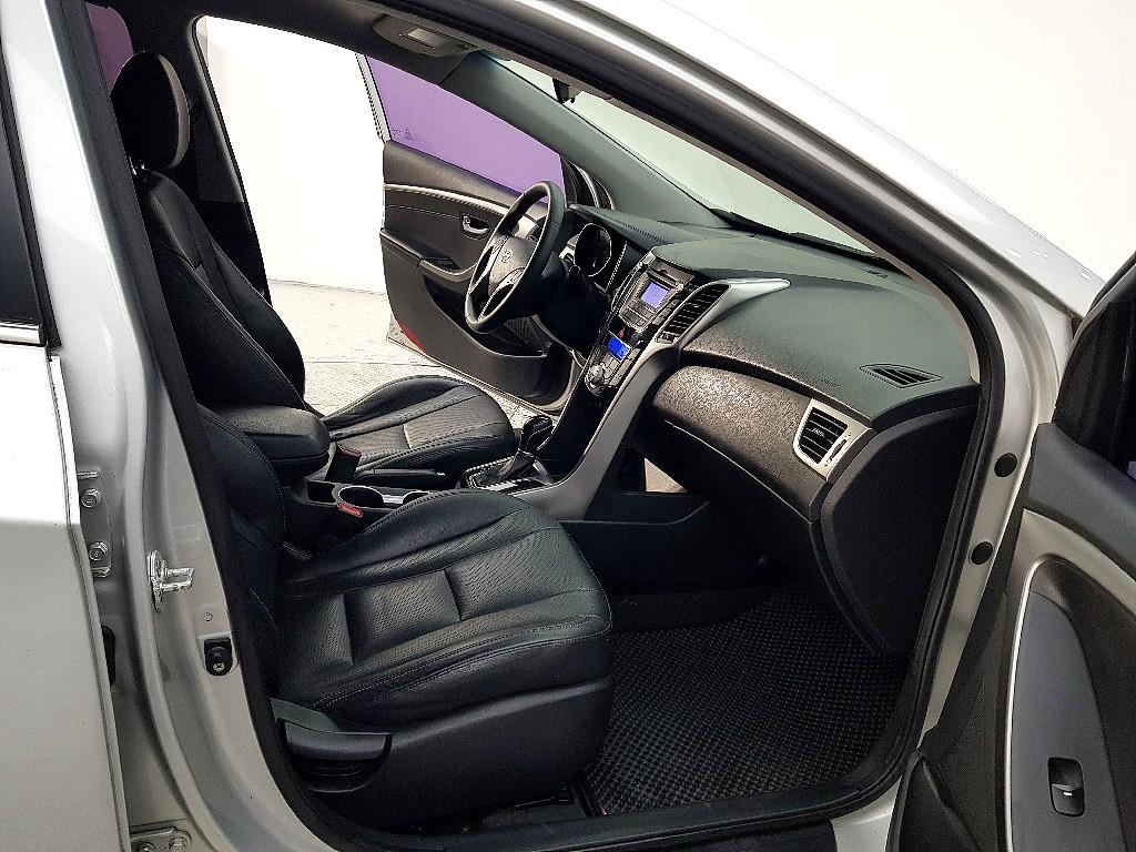 HYUNDAI i30 2012 Plateado - Importación desde Corea - HF Imports Iquique - Foto 17