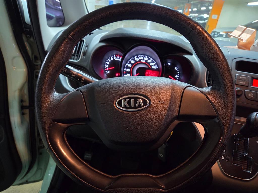 KIA Ray - Vista 9