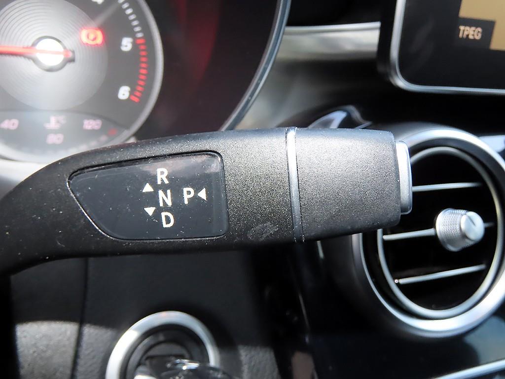 Mercedes Benz GLC Class - Vista 10