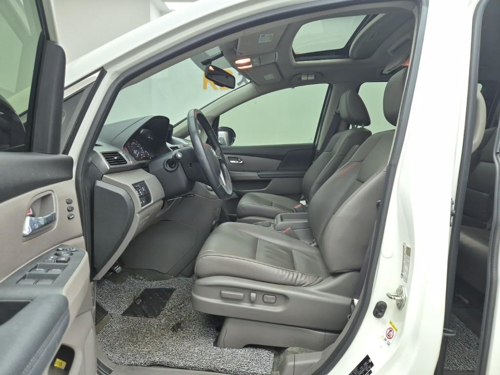 Honda Odyssey - Vista 11