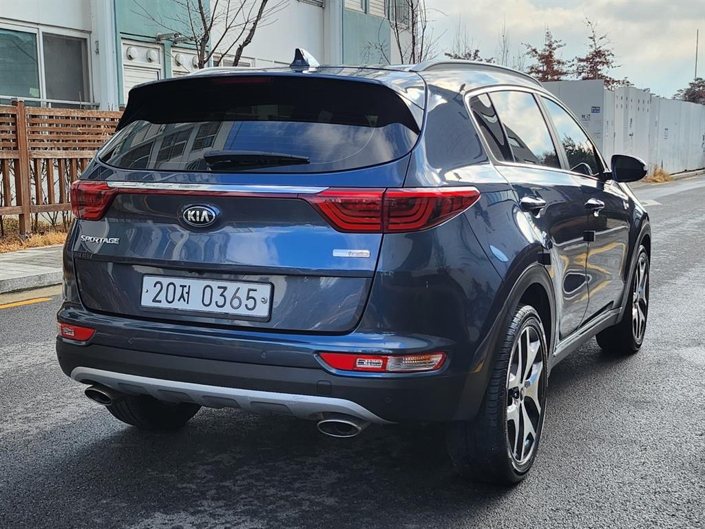 KIA Sportage - Vista 4