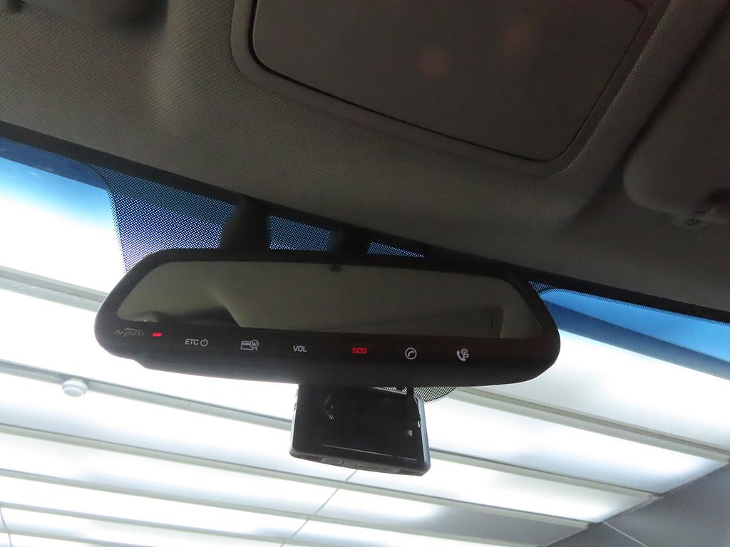 HYUNDAI Avante - Vista 12