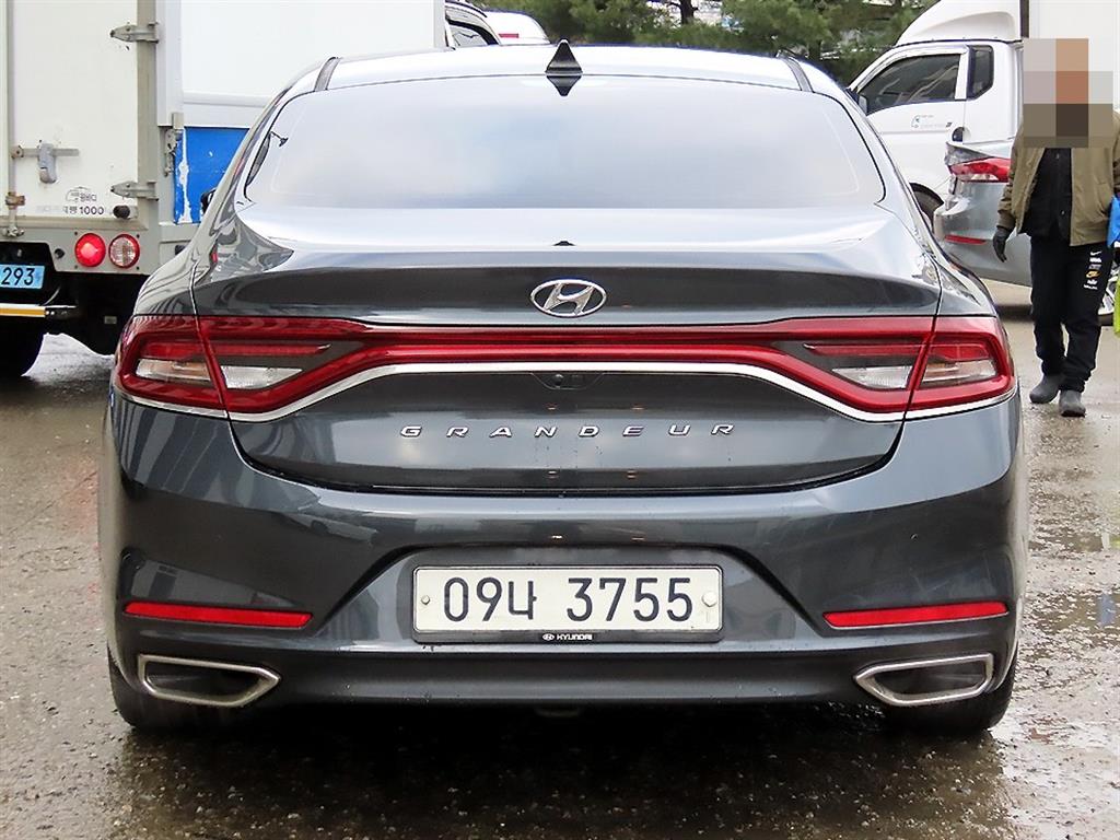 HYUNDAI Grandeur - Vista 4