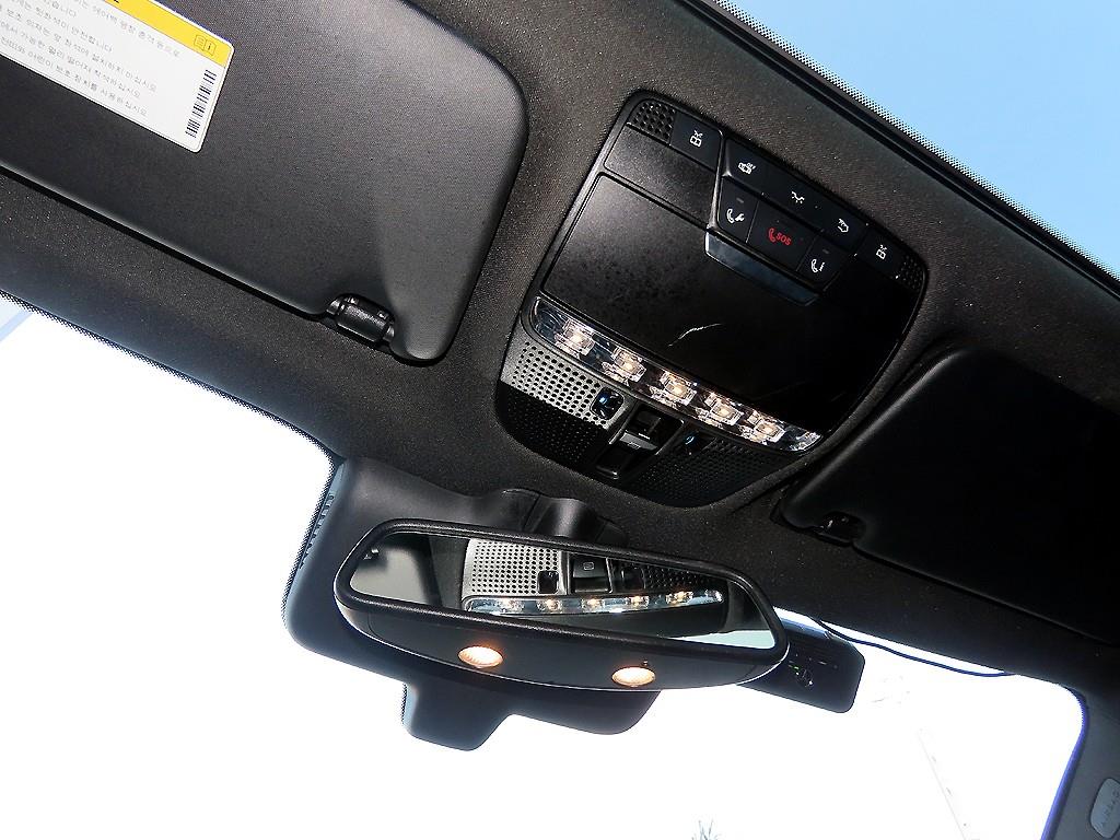 Mercedes Benz GLC Class 2018 Blanco - Importación desde Corea - HF Imports Iquique - Foto 14