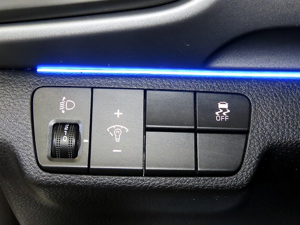 KIA Stonic 2018 Blanco - Importación desde Corea - HF Imports Iquique - Foto 14