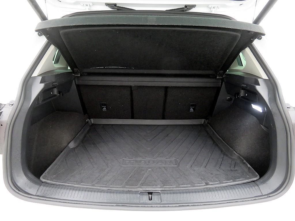 Volkswagen Tiguan - Vista 5