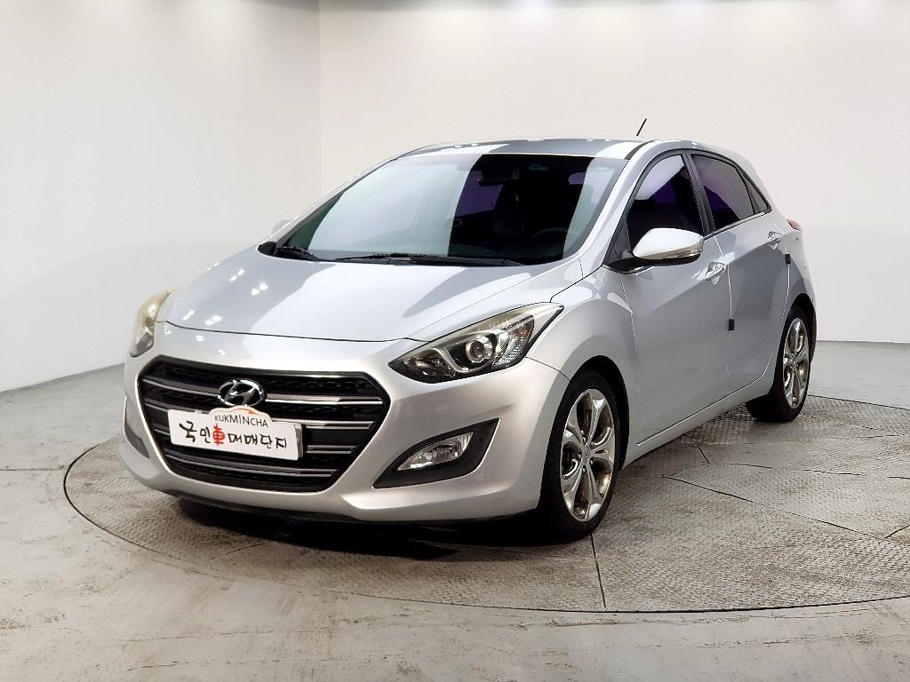 HYUNDAI i30 2012 Plateado - Importación desde Corea - HF Imports Iquique - Foto 1