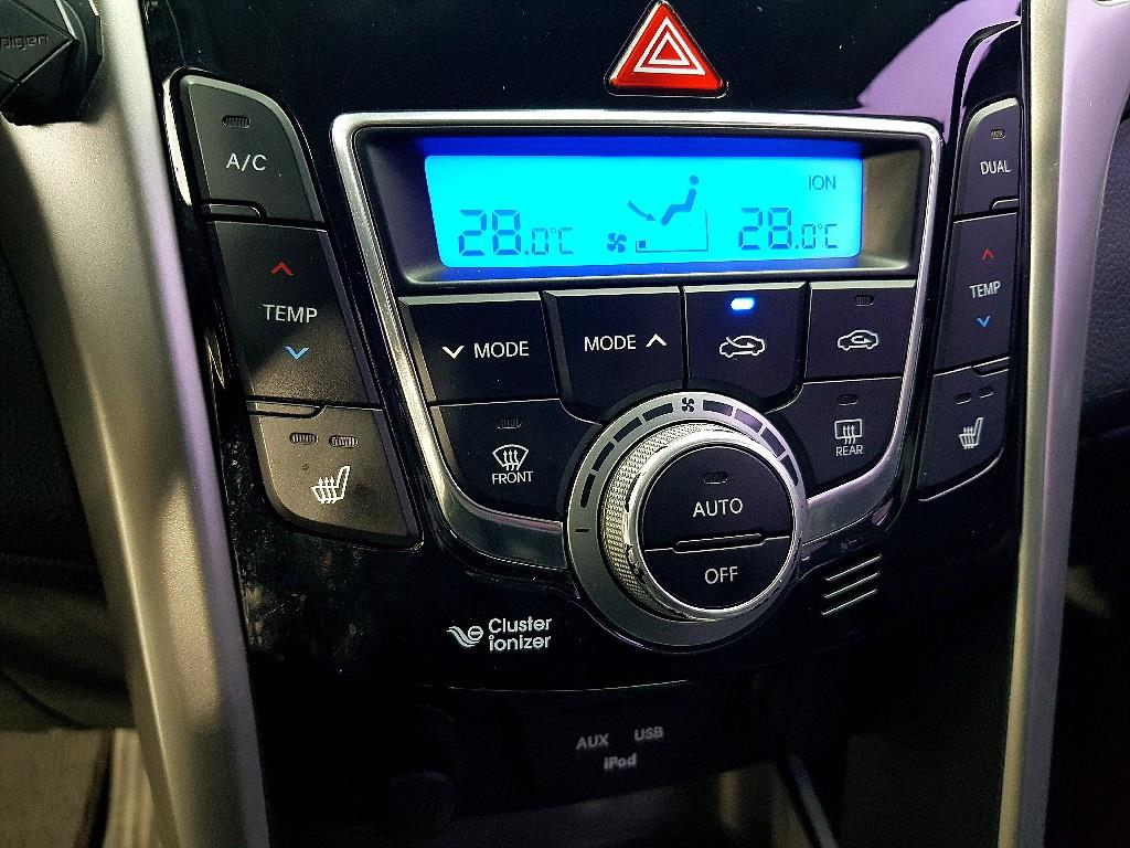 HYUNDAI i30 - Vista 5