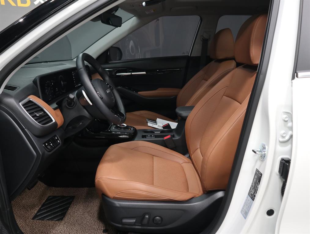 KIA Seltos - Vista 9