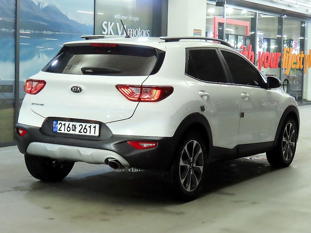 KIA Stonic - Vista 4