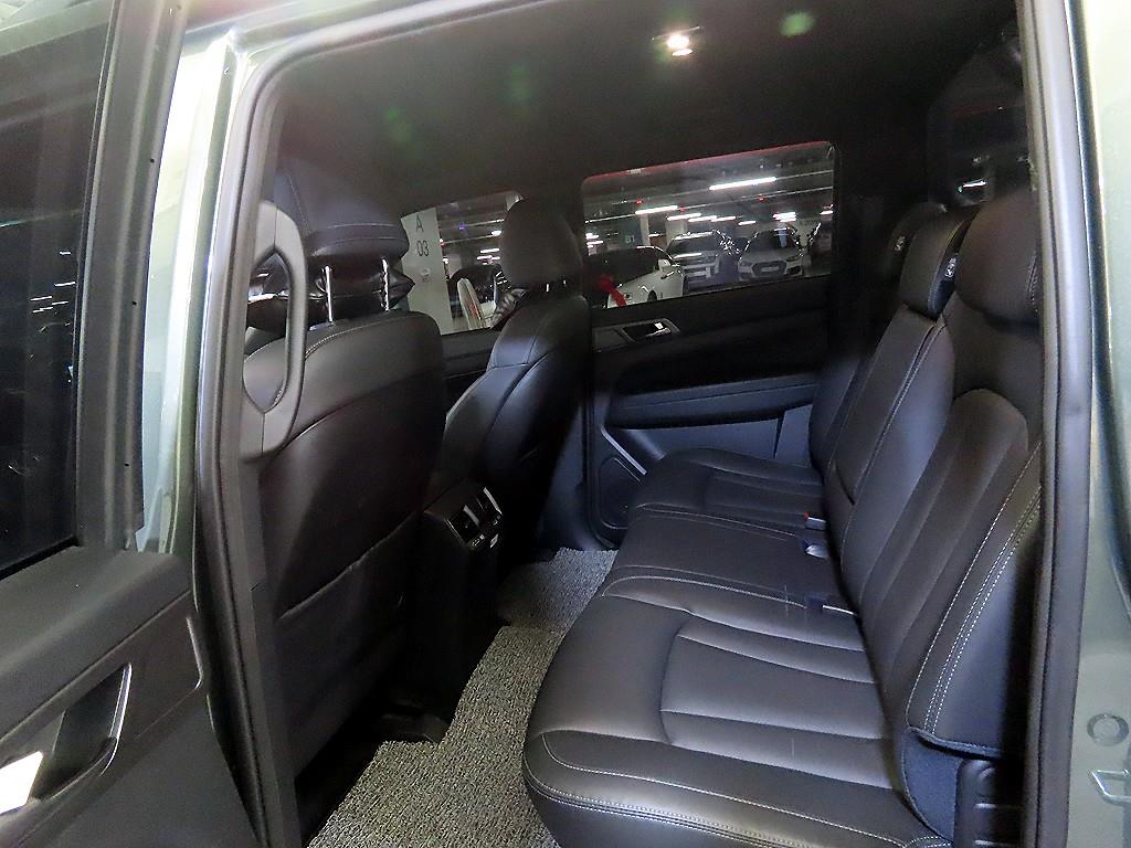 Ssangyong Rexton - Vista 7