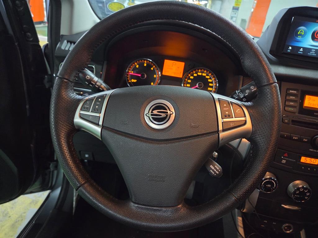 Ssangyong Korando - Vista 9