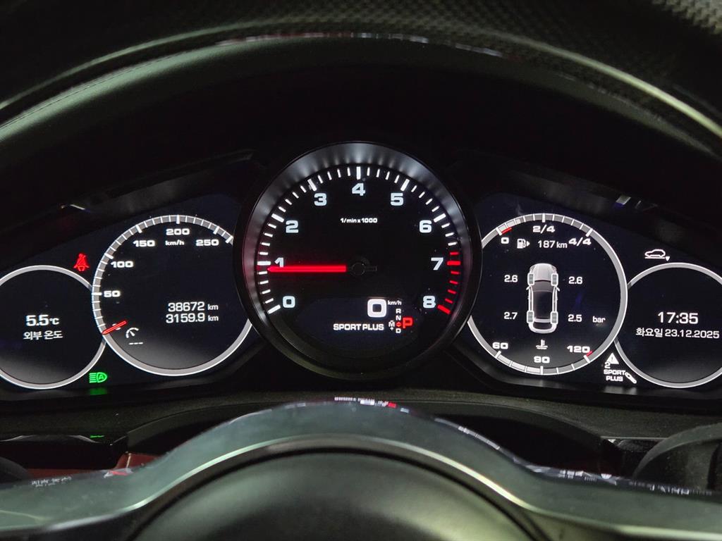 Porsche Cayenne - Vista 10