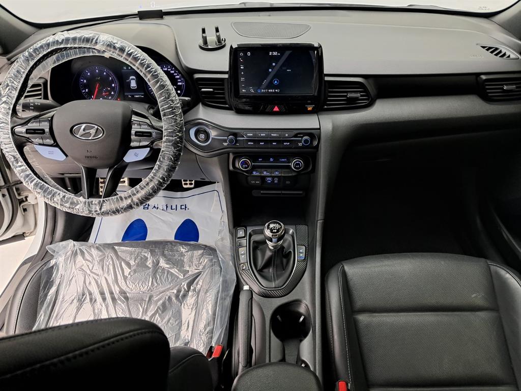 HYUNDAI Veloster - Vista 11