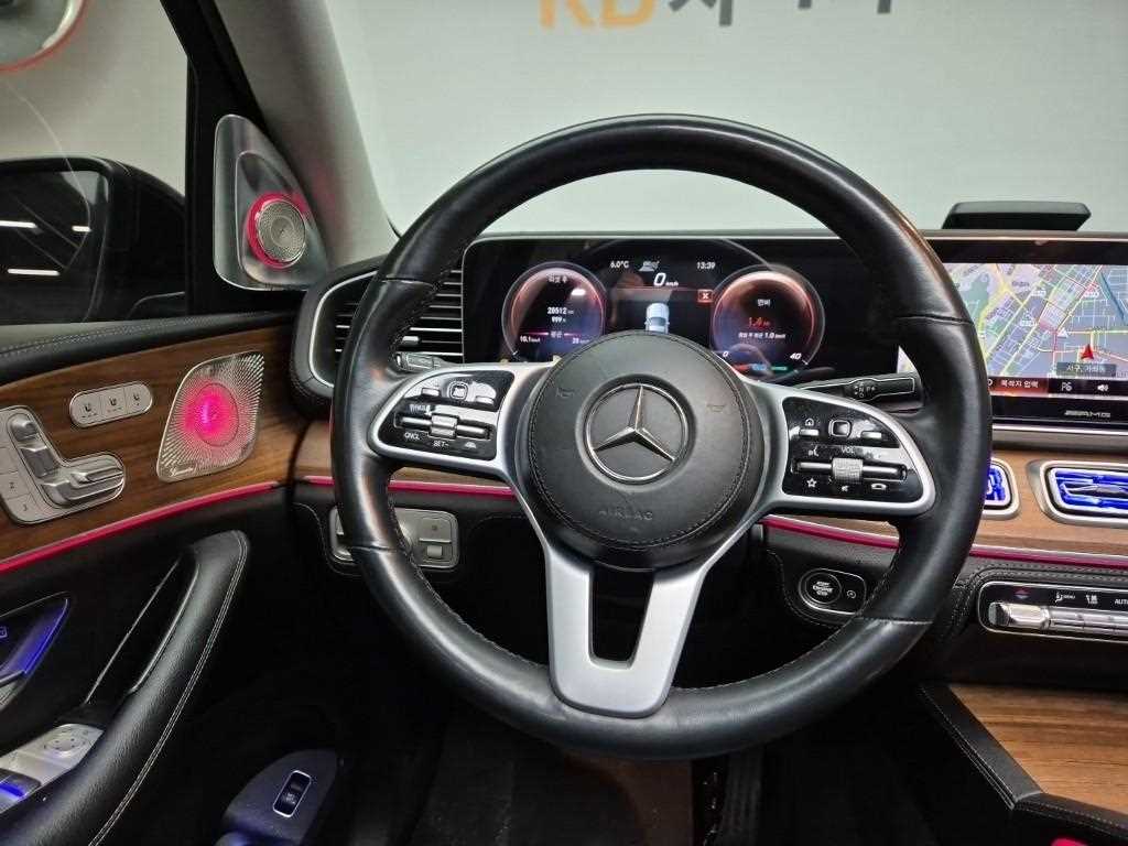 Mercedes Benz GLE Class - Vista 9