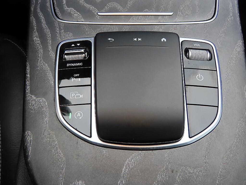 Mercedes Benz E class - Vista 12