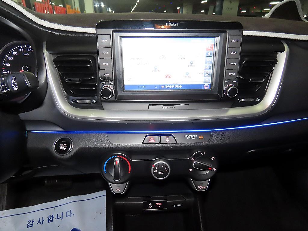 KIA Stonic - Vista 11