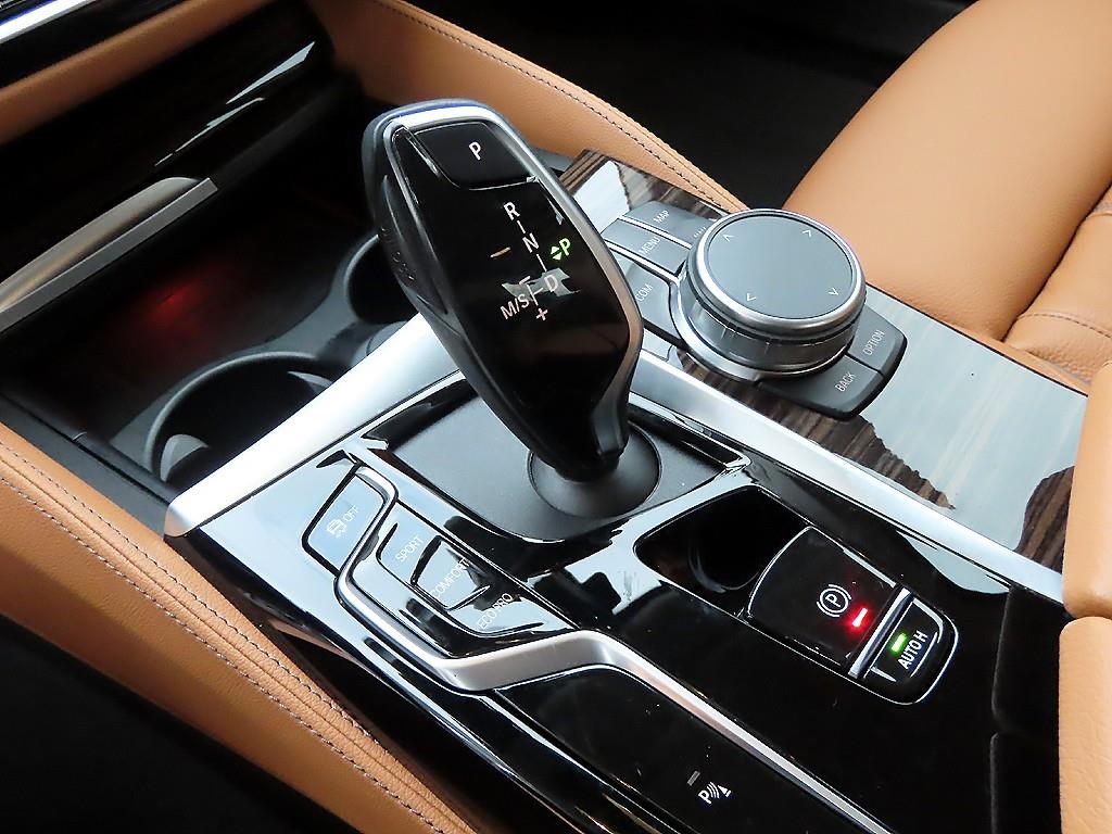 BMW 5 Series - Vista 11