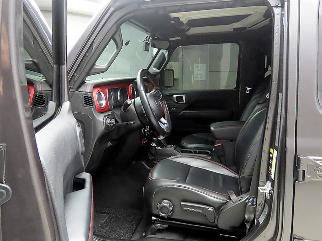 Jeep Wrangler - Vista 5