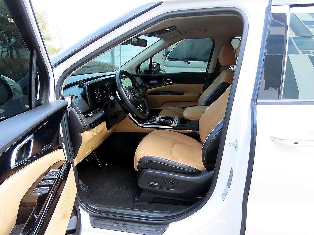 KIA Carnival - Vista 5