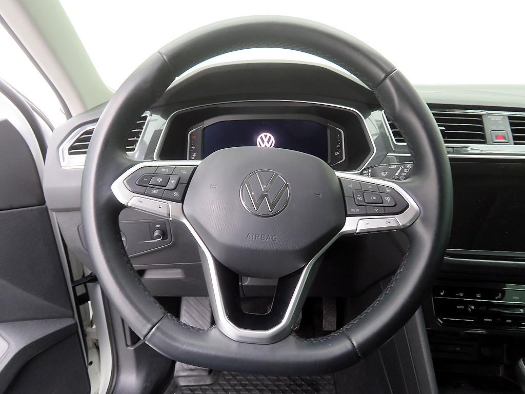 Volkswagen Tiguan - Vista 11