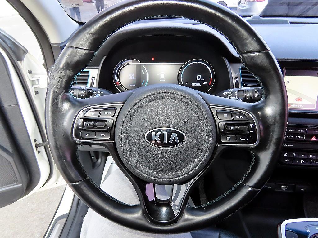 KIA Niro - Vista 8