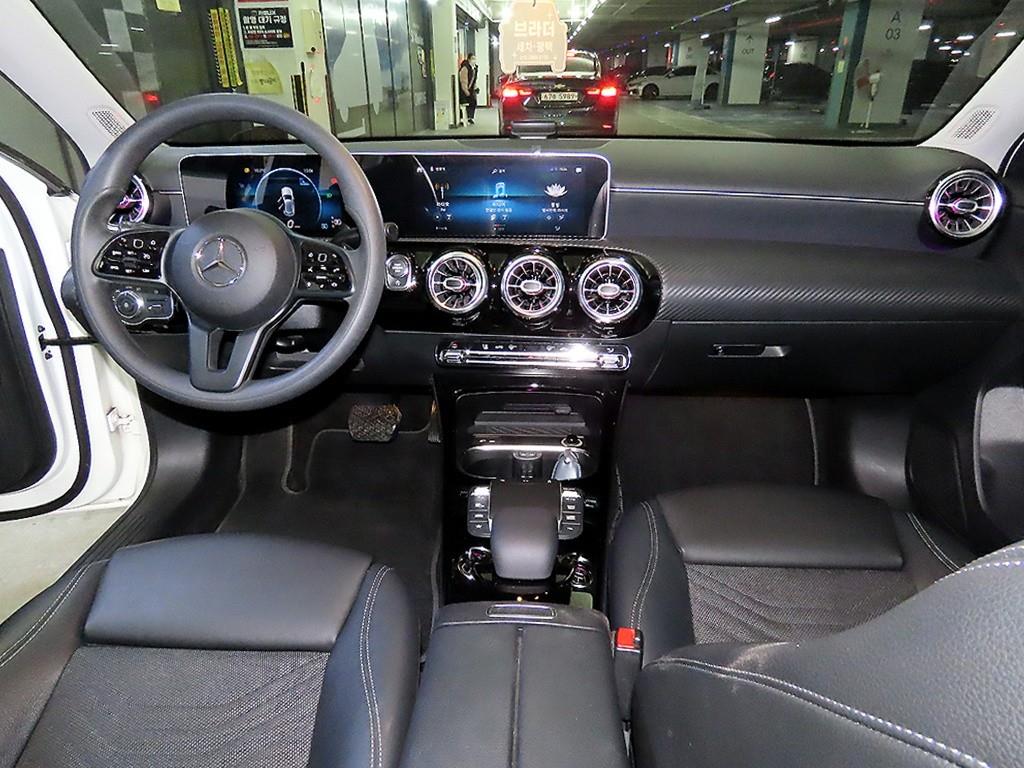 Mercedes Benz A Class - Vista 10