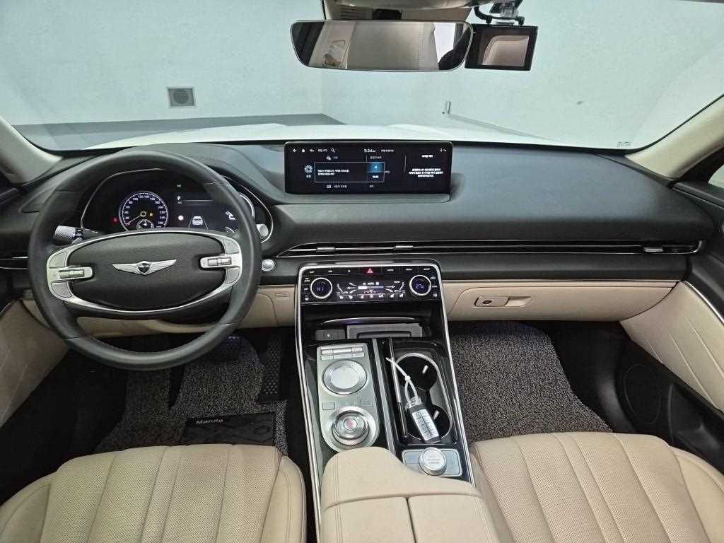 Genesis GV80 - Vista 7