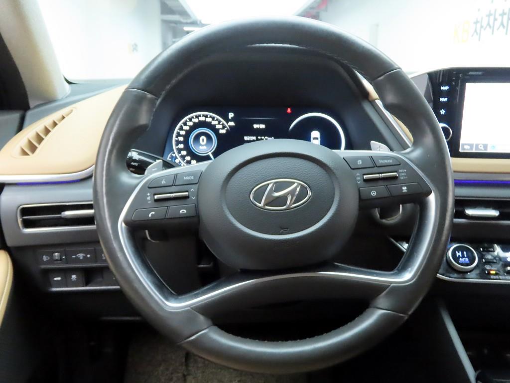 HYUNDAI Sonata - Vista 7