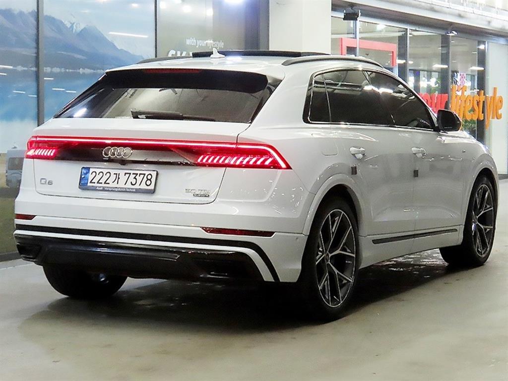 Audi Q8 - Vista 4