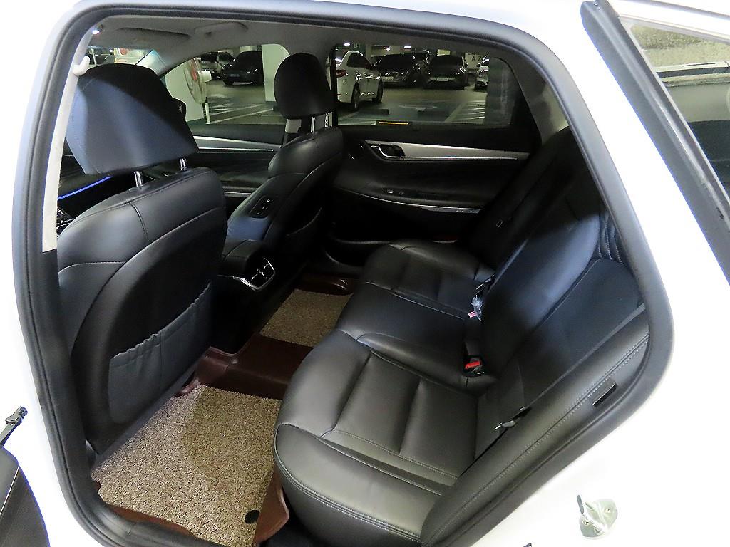 HYUNDAI Grandeur - Vista 7