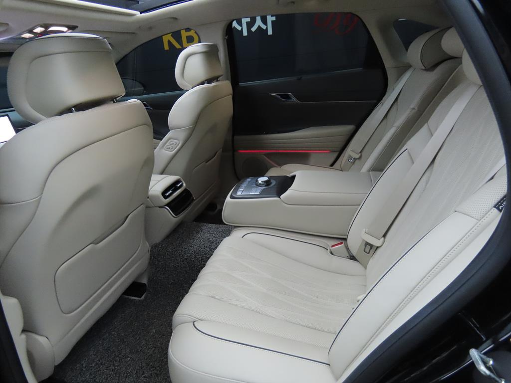 Genesis G80 - Vista 8