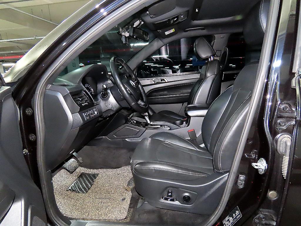 Ssangyong Rexton - Vista 6