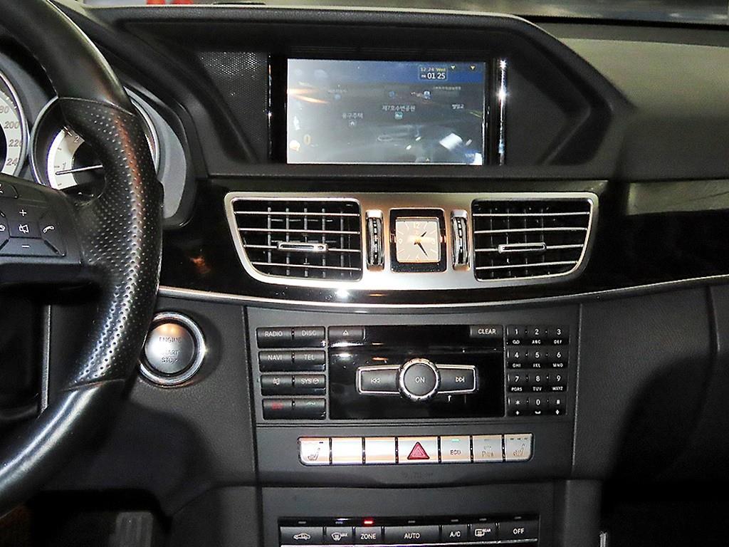 Mercedes Benz E class - Vista 11