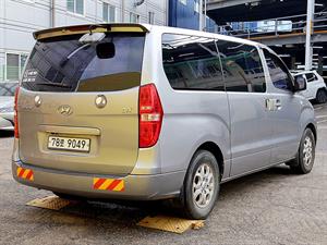 HYUNDAI Starex - Vista 8