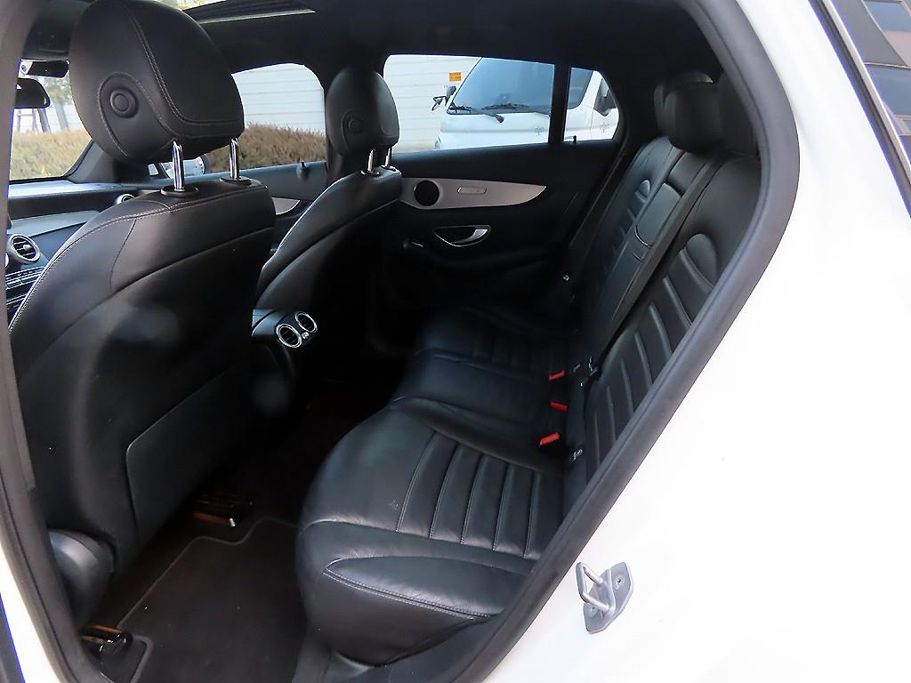 Mercedes Benz GLC Class - Vista 6