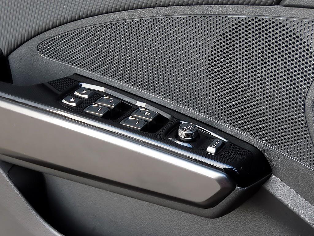 Ssangyong Tivoli - Vista 11