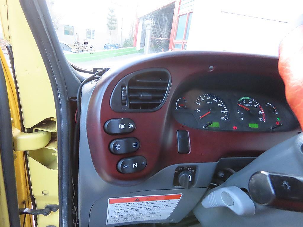 medium and large bus Hyundai bus 2013 Amarillo - Importación desde Corea - HF Imports Iquique - Foto 9