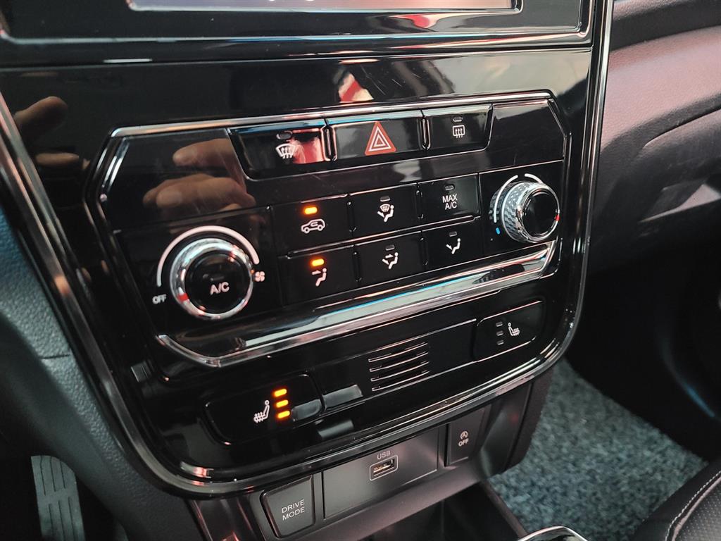 Ssangyong Tivoli 2022 Blanco - Importación desde Corea - HF Imports Iquique - Foto 15